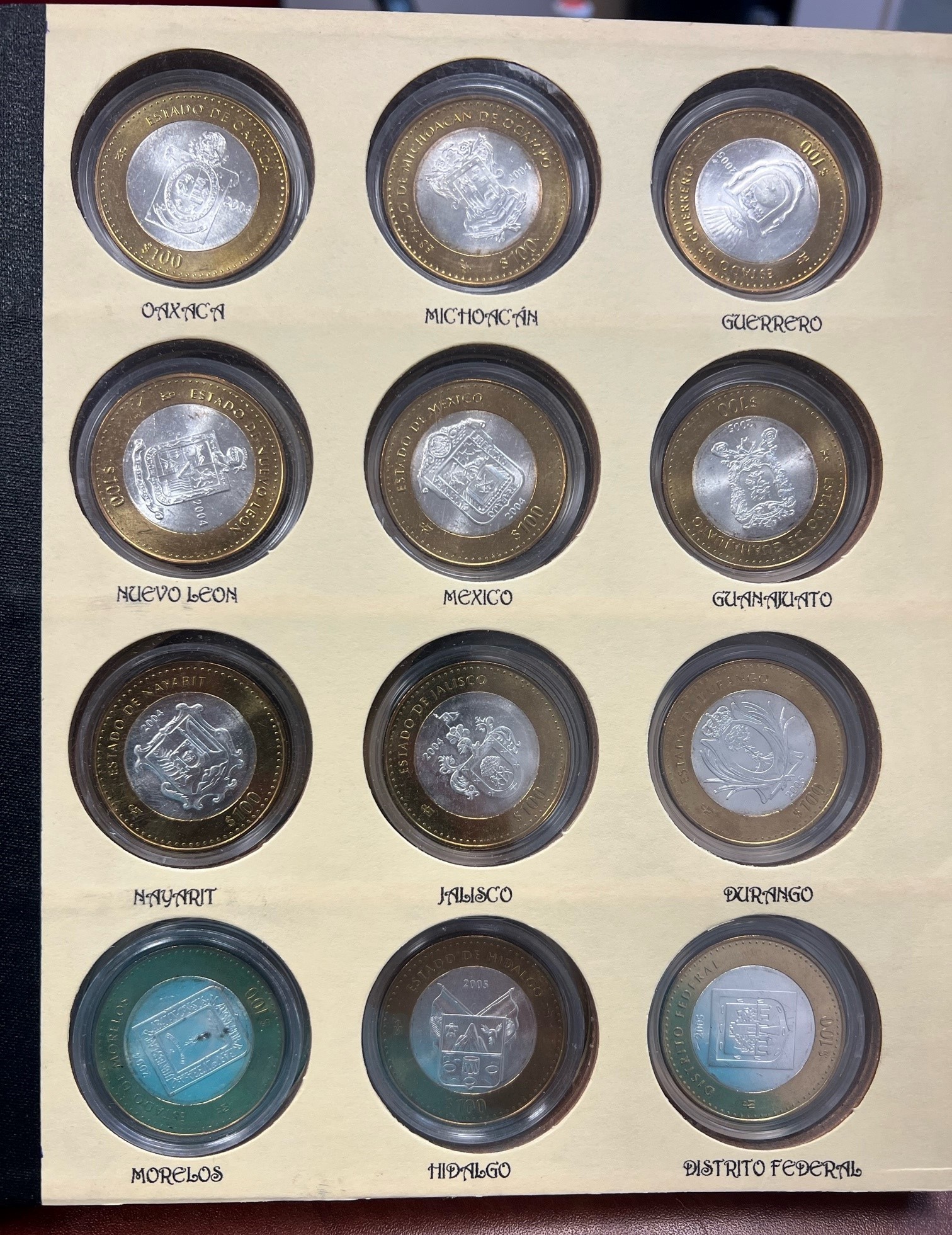 100 Peso Mexican Coins Modern Silver & Minors Modern Silver & Minors Book of 32 - 100 Pesos 0137781 Modern Silver & Minors Book of 32 - 100 Pesos 0137781Modern Silver & Minors Book of 32 - 100 Pesos 0137781 - Image 4