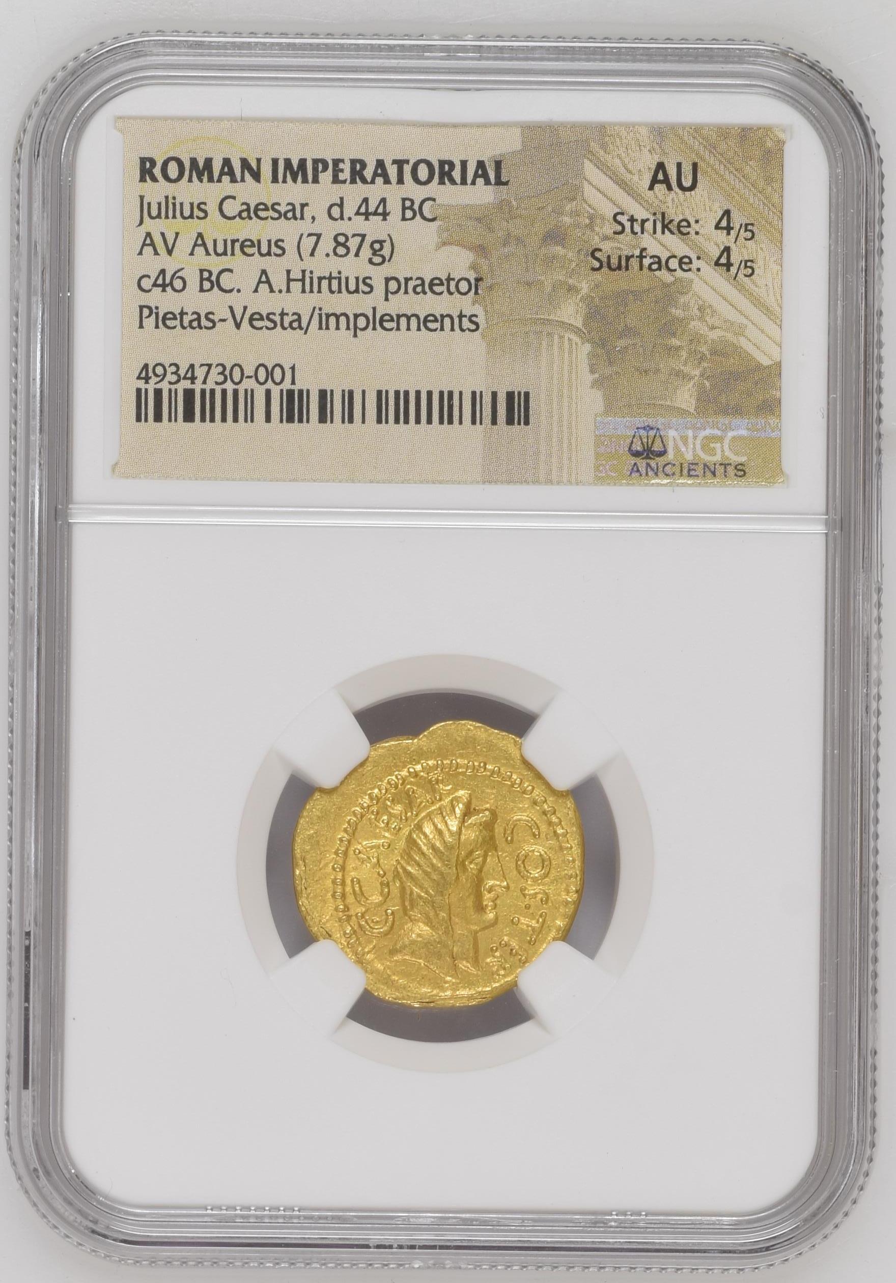 Roman Imperatorial Julius Caesar d.44 BC AV Aureus NGC AU 0144784